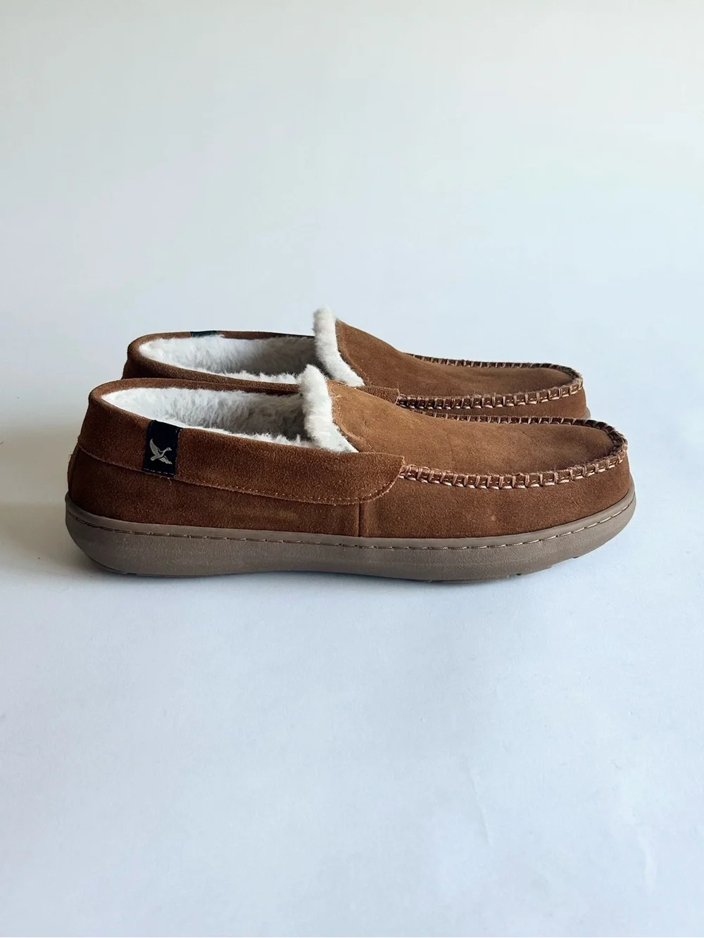 Eddie Bauer Tan Suede White Faux Fur Lining Rubber Outsole Slippers size 10